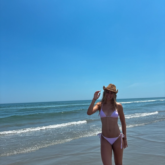 Meet your Posher, Riley - Picture 2 of 12